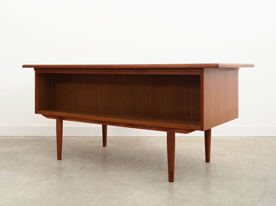 Image 1 of Eikenhouten bureau, Deens ontwerp, 1960S, Productie: Denemarken