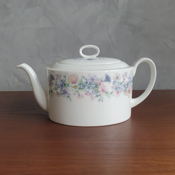 Image 1 of Wedgewood Bone China Angela Servies 17-Delig