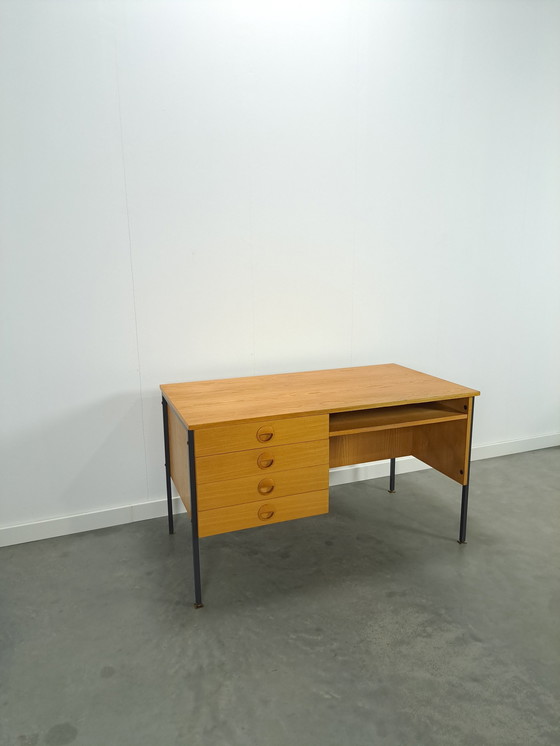 Image 1 of Fineer Hellerau Design Vrijstaand Bureau Met Lades