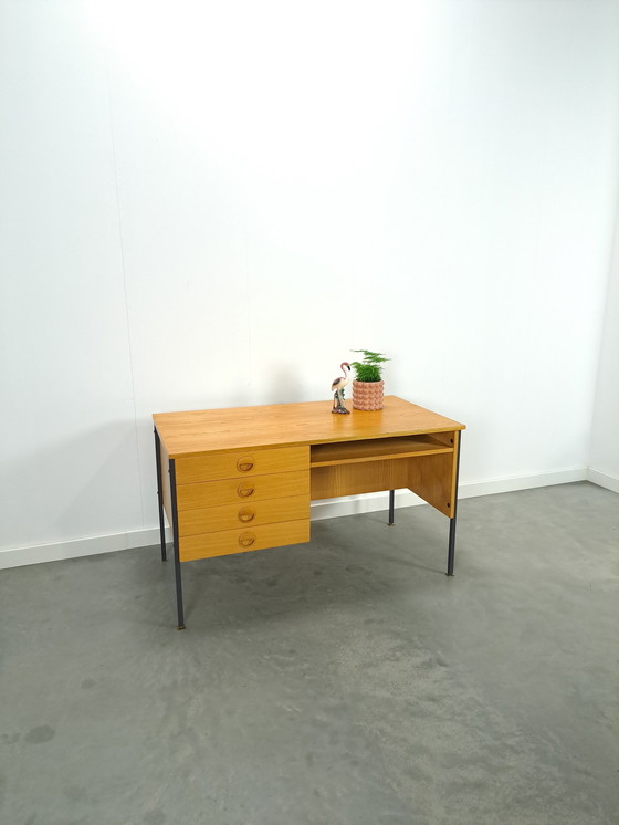 Image 1 of Fineer Hellerau Design Vrijstaand Bureau Met Lades