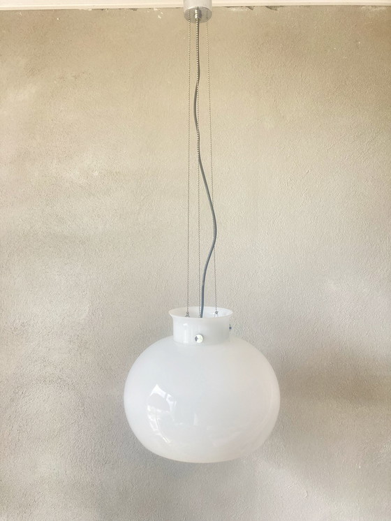 Image 1 of Glashütte Limburg opaline hanglamp