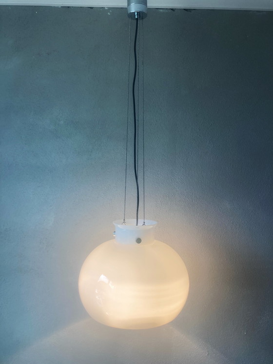 Image 1 of Glashütte Limburg opaline hanglamp