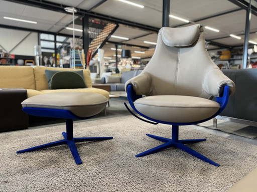 Leolux Cream Relax fauteuil met Hocker leer Blauw