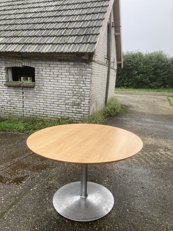 Image 1 of 4X Artifort Tulip Eetkamer Stoelen Van Pierre Paulin, Bijpassend Ronde Eettafel Artifort