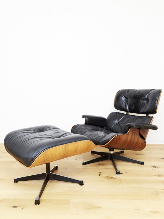 Image 1 of Charles & Ray Eames Loungestoel & Ottoman Voor Herman Miller