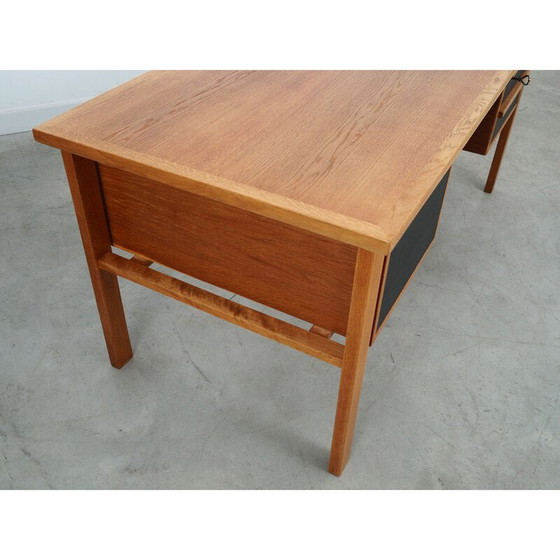 Image 1 of Essenhouten bureau, Deens ontwerp, jaren 1970, productie: Denemarken