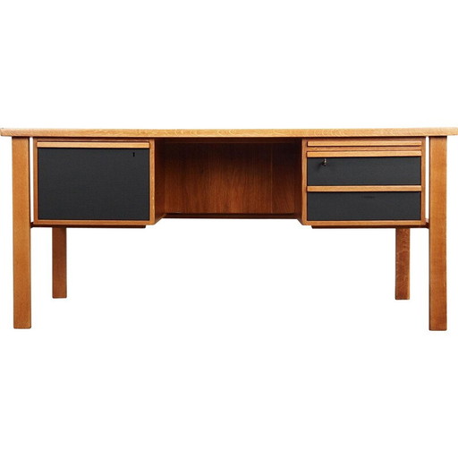 Essenhouten bureau, Deens ontwerp, jaren 1970, productie: Denemarken