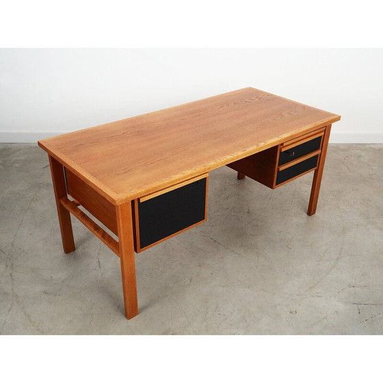 Image 1 of Essenhouten bureau, Deens ontwerp, jaren 1970, productie: Denemarken