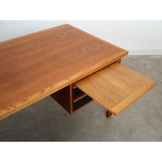 Image 1 of Essenhouten bureau, Deens ontwerp, jaren 1970, productie: Denemarken