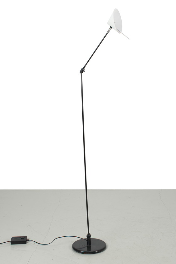 Image 1 of Pola Design leeslamp