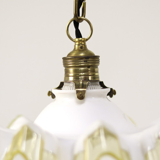 Image 1 of Franse Piecrust Opaline Hanglamp