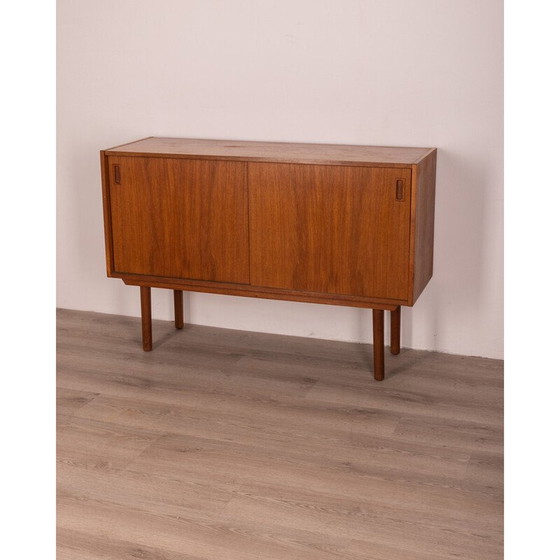 Image 1 of Vintage dressoir in teakhout met twee schuifdeuren, jaren 1960