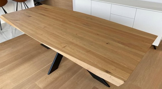 Image 1 of Prachtige Eettafel Van Wilde Eik Met Zwart Metalen Onderstel