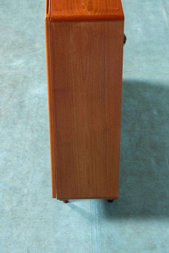 Image 1 of Vintage Deens design vitrine wandkast teak, glass highboard