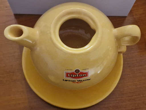 Lipton theepot met kopje geel