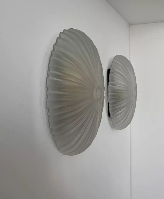 Image 1 of 2X Vintage wandlampen gezandstraald glas, Frankrijk 1970