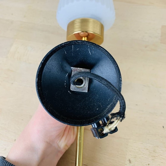 Image 1 of Paar vintage messing en opaline wandlampen, jaren 1950