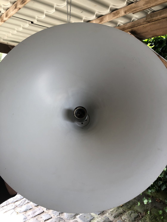 Image 1 of Grote Witte Vintage Metalen Heksenhoed Lamp