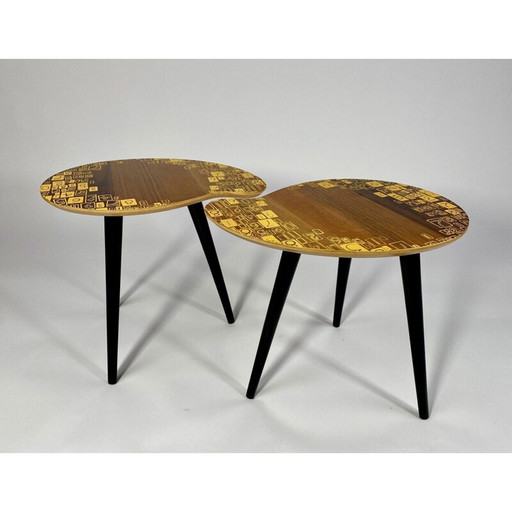 Paar vintage salontafels bonenhout met patroon