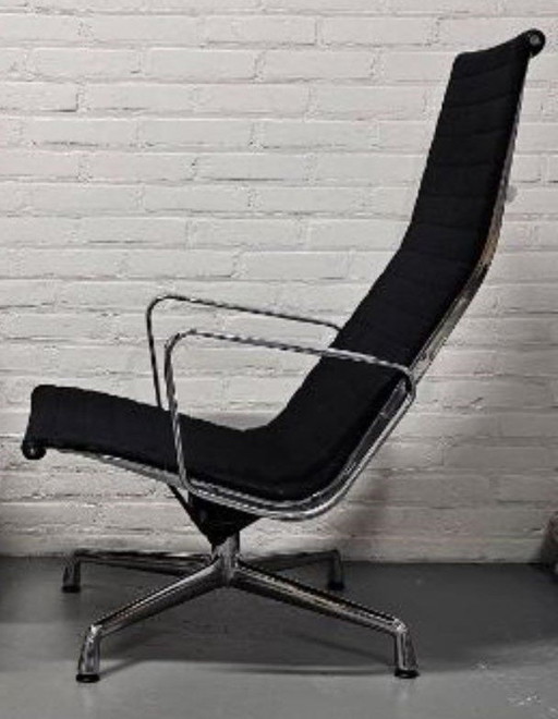 Charles & Ray Eames Voor Vitra Fauteuil Ea124