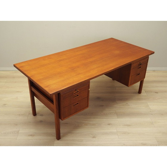 Image 1 of Vintage teakhouten bureau van Åtvidaberg, jaren 1970