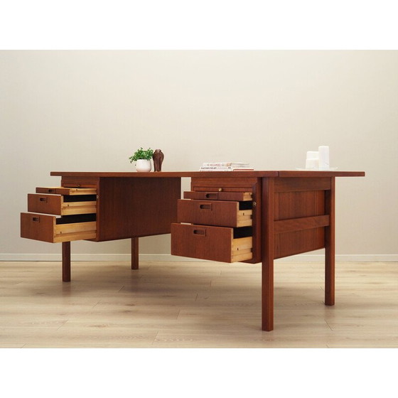 Image 1 of Vintage teakhouten bureau van Åtvidaberg, jaren 1970