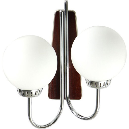 Vintage wandlamp van chroom en opaalglas