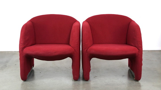 Image 1 of 2 x rode vintage design fauteuil van Artifort, model BEN