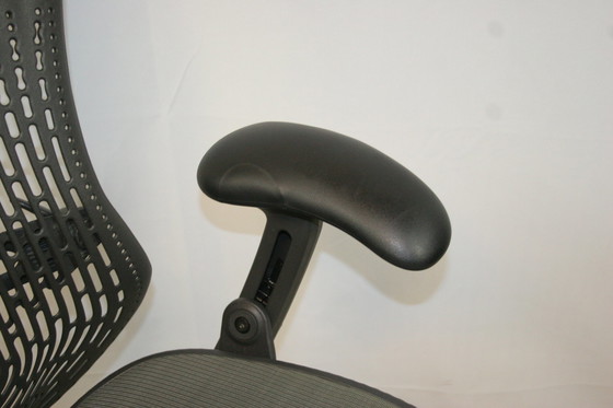 Image 1 of Herman Miller Mirra bureaustoel