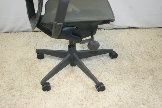 Image 1 of Herman Miller Mirra bureaustoel