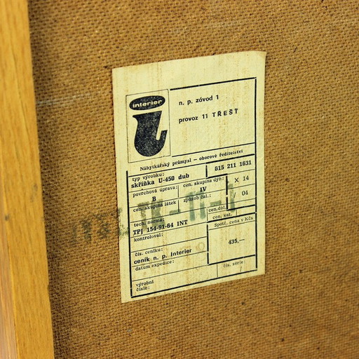 Vintage U 450 dressoir in eikenhout van Jiri Jiroutek voor Interier Praha, Tsjecho-Slowakije 1960