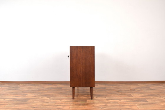 Image 1 of Mid Century Deense teakhouten jaloeziedeur dressoir, 1960S