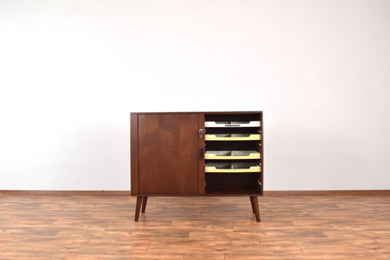 Image 1 of Mid Century Deense teakhouten jaloeziedeur dressoir, 1960S