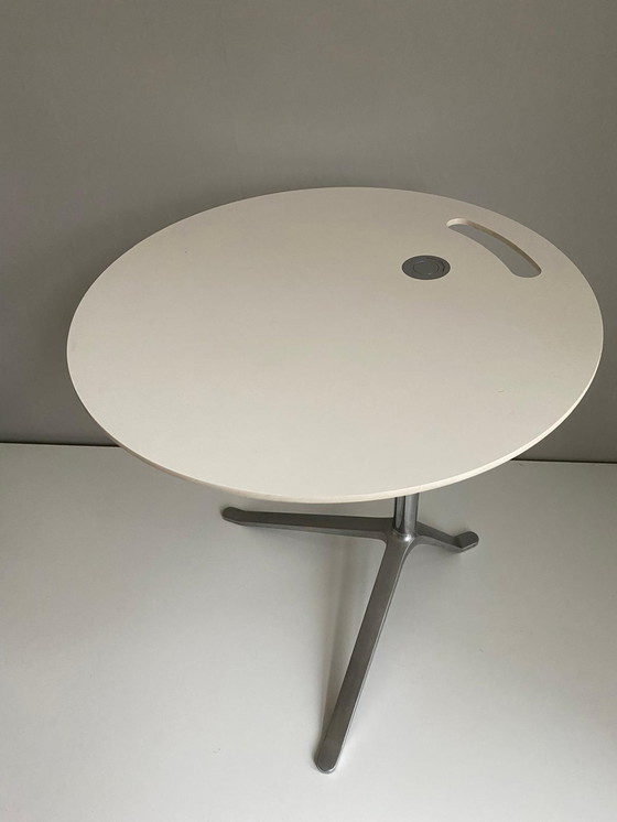 Image 1 of Fritz Hansen - Little Friend - Bijzettafel