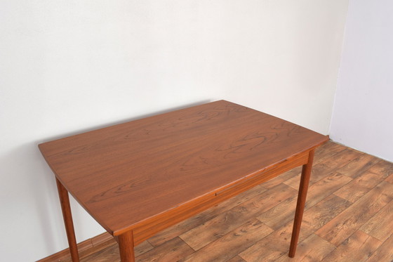 Image 1 of Mid Century Deense Teakhouten uitschuifbare eettafel, 1960S.