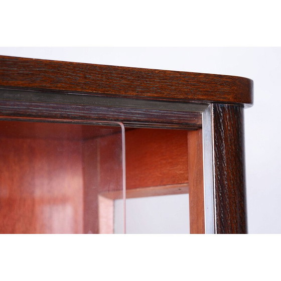 Image 1 of Vintage Art Deco eiken vitrinekast door Jindrich Halabala voor Up Zavody, Tsjecho-Slowakije 1930