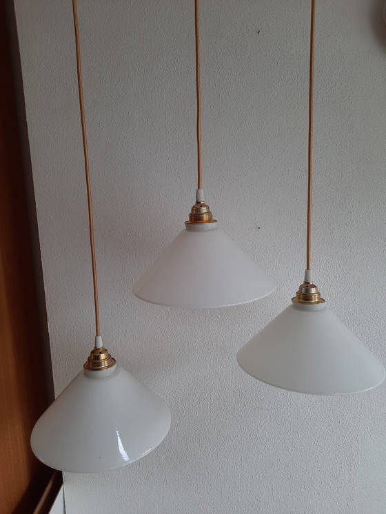 Image 1 of Vintage Driehoek Opaal Opaline Melkglas Wit Hanglamp Glas