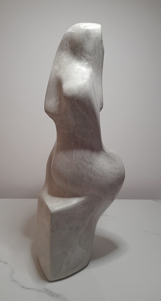 Image 1 of Clark Camilleri - Zittend figuur