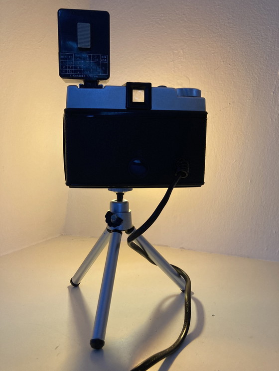 Image 1 of Cameralamp Met Retro Flits