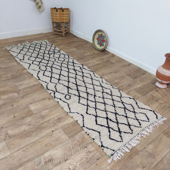 Image 1 of Moroccan Berber Hallway Runner Rug - Tapis Marocain Berbère Pour Couloir