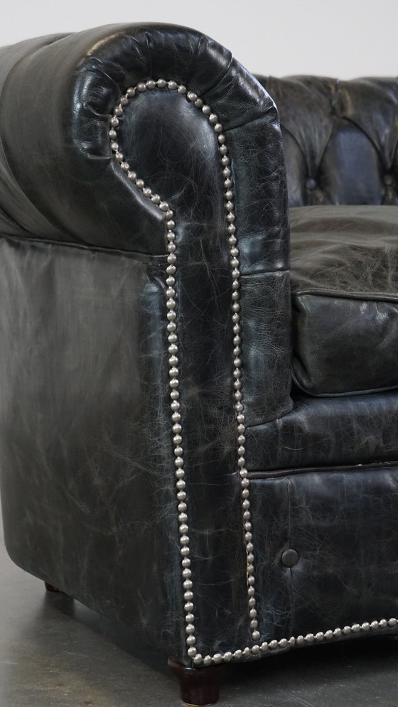 Image 1 of Zwarte Rundleren Chesterfield Fauteuil