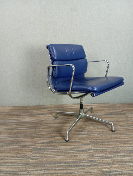 Image 1 of 1X Vitra Soft Pad Chair Ea 208