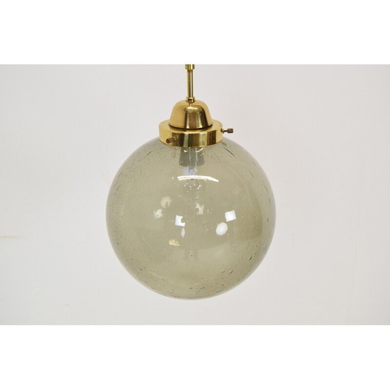 Image 1 of Vintage hanglamp van glas en messing, Tsjecho-Slowakije 1960