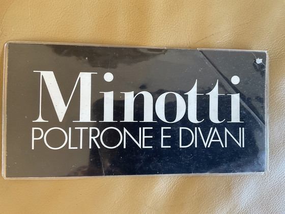 Image 1 of Donker Gele Minotti Bank