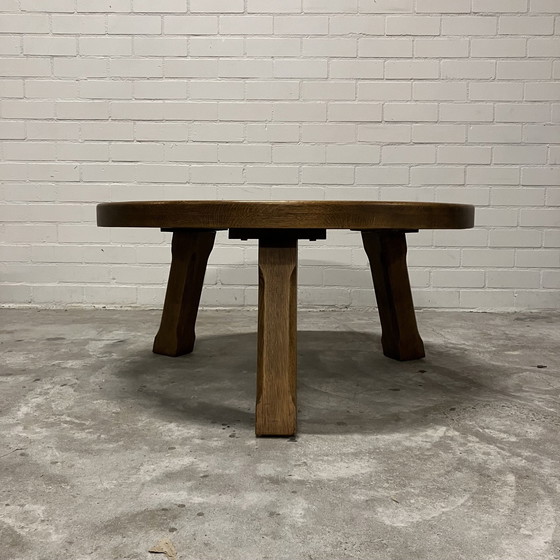 Image 1 of Ronde Brutalist Massief Eiken Tafel