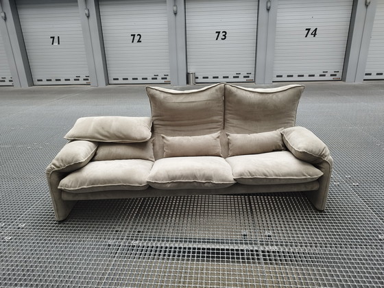 Image 1 of Cassina Maralunga 3 zits orderd by Ellen Katharina