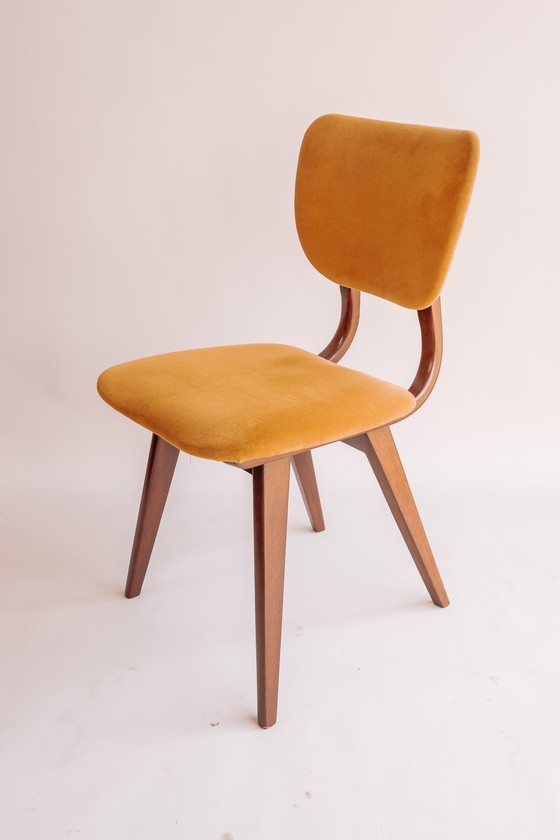 Image 1 of 4x teak vintage eetkamerstoelen geel/gouden bekleding