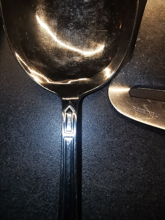 Image 1 of Bestek G. Sola. Z, / Kerkraampje Met Sola Messenset Zwart Bakeliet. Jaren 50