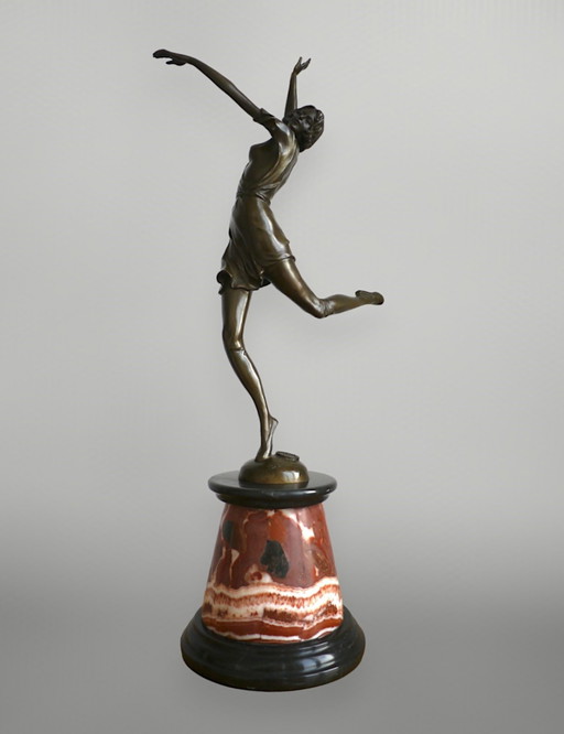 Bruno Zach  Bronzen Sculptuur ''Dancing Woman''