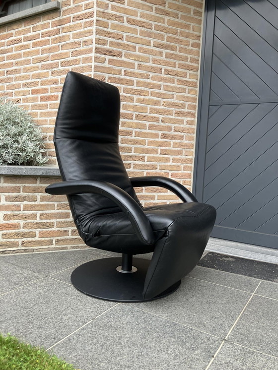 Image 1 of 2x Zwart lederen Jori Yoga relax fauteuils in topstaat! Medi Mono-move